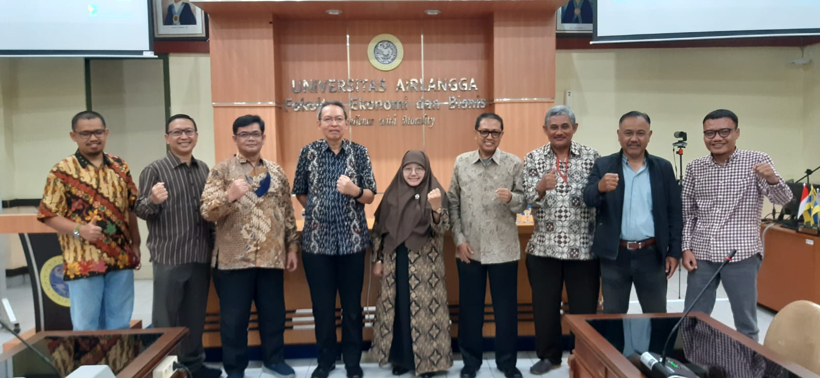The Department of Islamic Economics initiated a Publication Research Collaboration with the East Java Islamic Economic Community (MES), and the East Java Association of Islamic Economic Experts (IAEI)